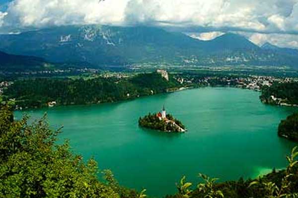 slovenia lago di bled 