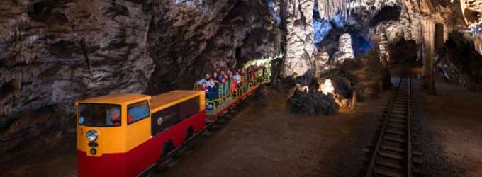 postumia slovenia grotte